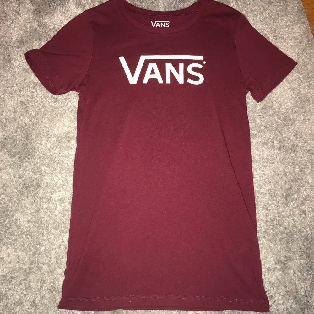 maroon vans top